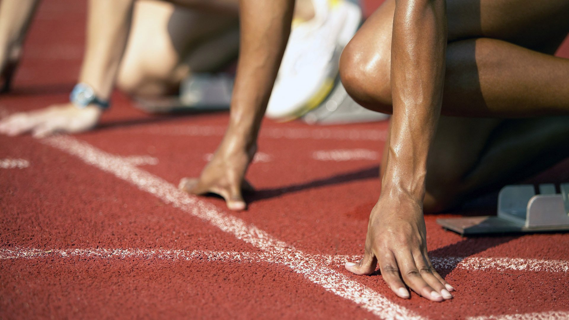 “未来科技：碳中和赛车点燃速度新革命”，碳中和万亿赛道