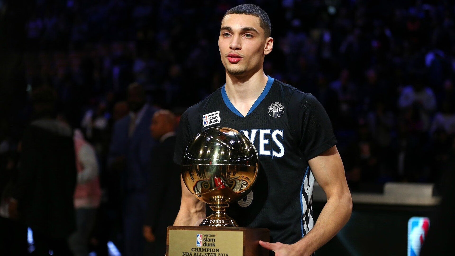 “球星私密:场外的精彩趣味故事”,球场外 短片