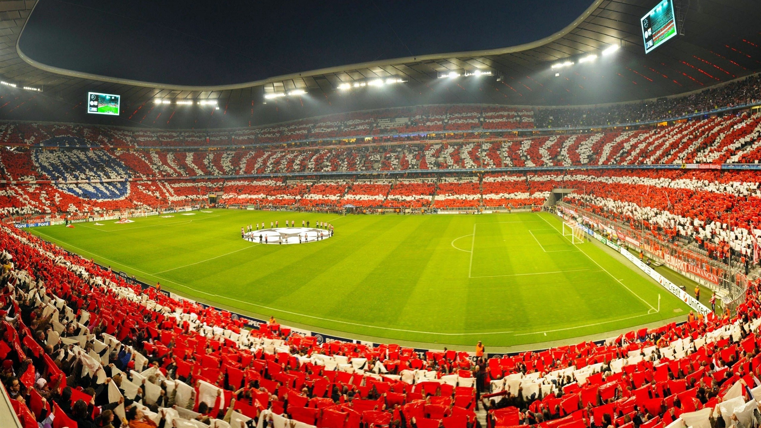 《多平台联动直播：打造全景式的电竞观看体验》，多屏直播互动的平台